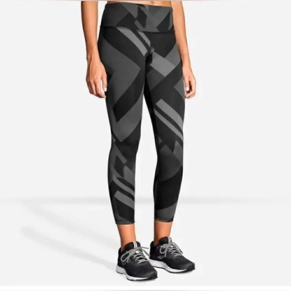 Brooks Formation Crop Asphalt Eclipse Jacquard
Leggings